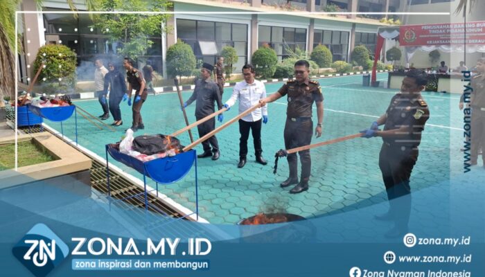 Kejari Berau Musnahkan Barang Bukti dari 184 Kasus, Termasuk Sabu, Obat Terlarang, hingga Miras