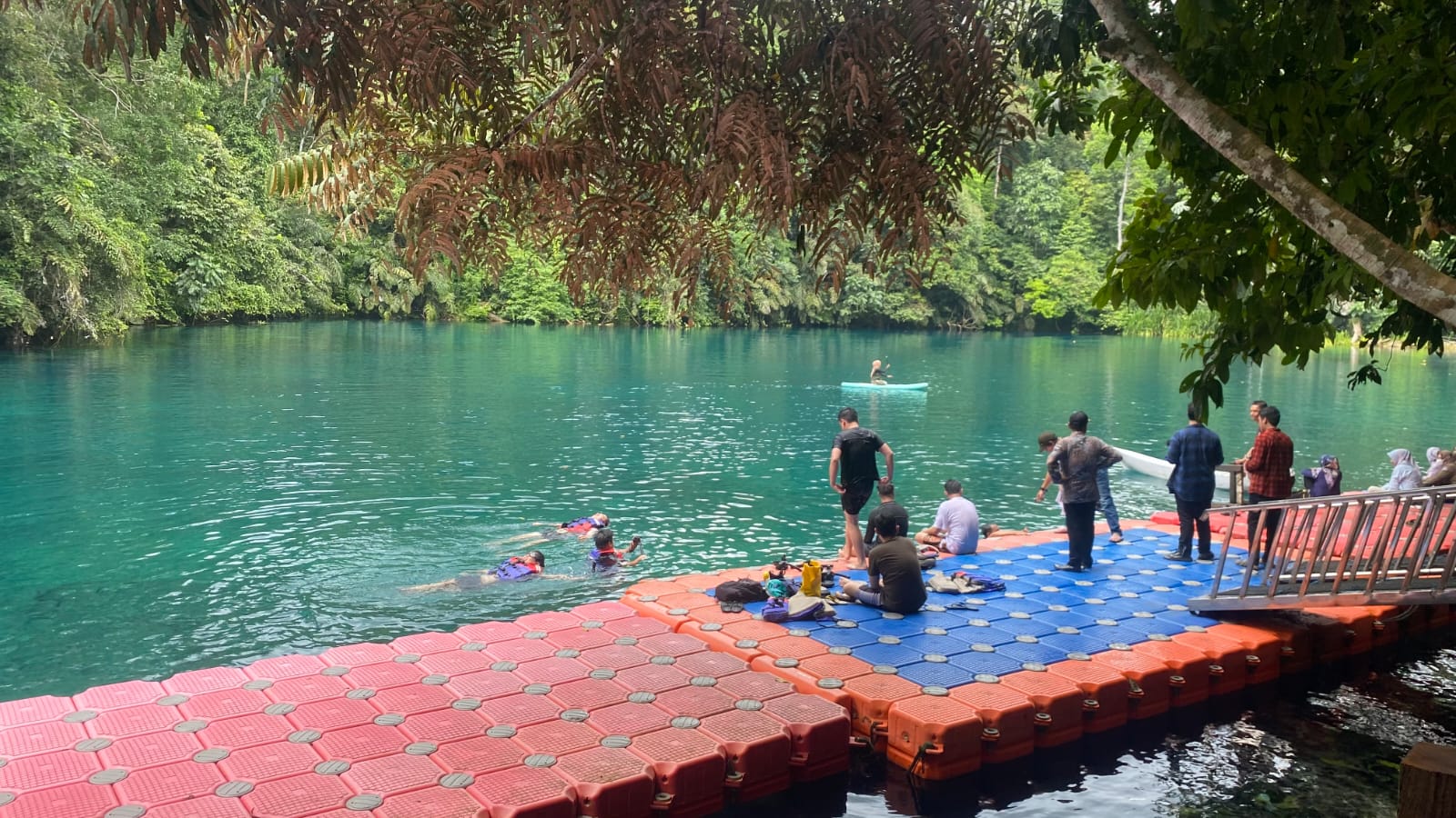 411676c8 c944 48dc af09 0a2322e08b15