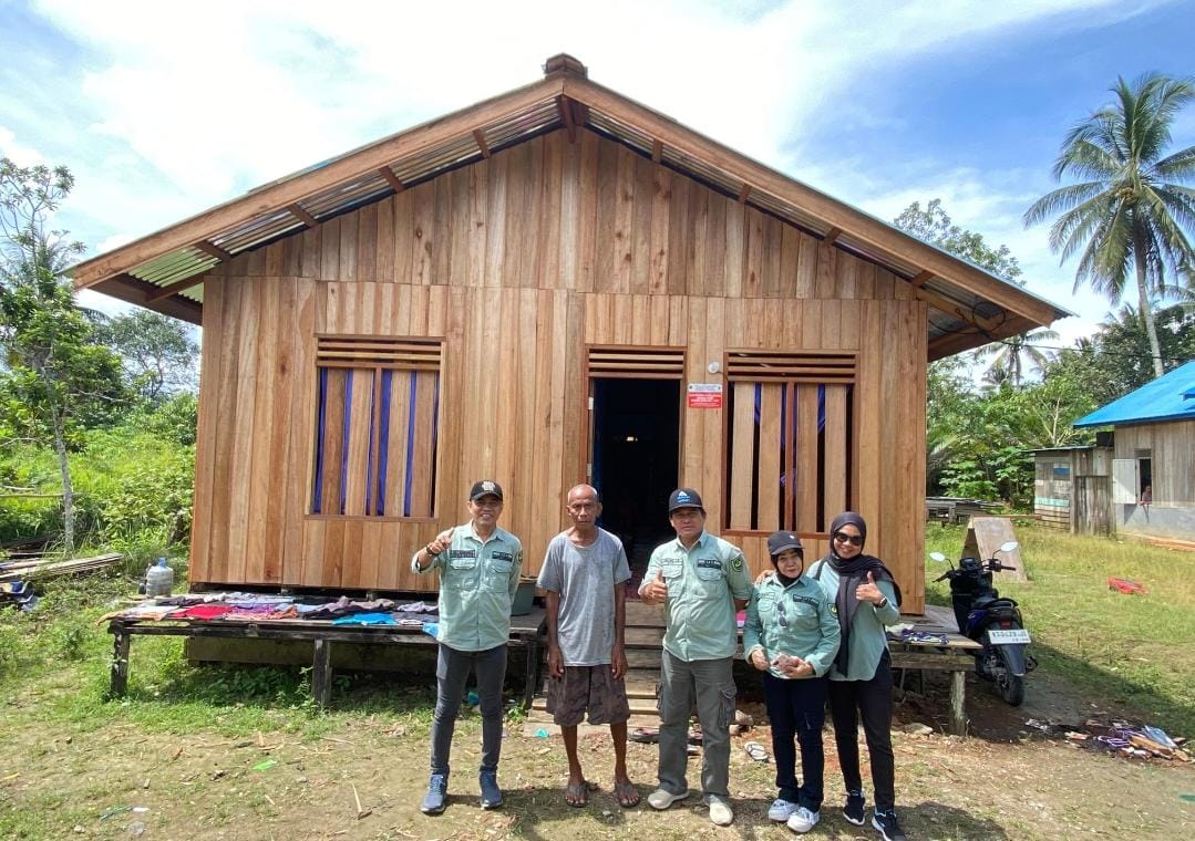 4e31f64c 4ee7 4f6d bbbf 9c3dc4acfb55