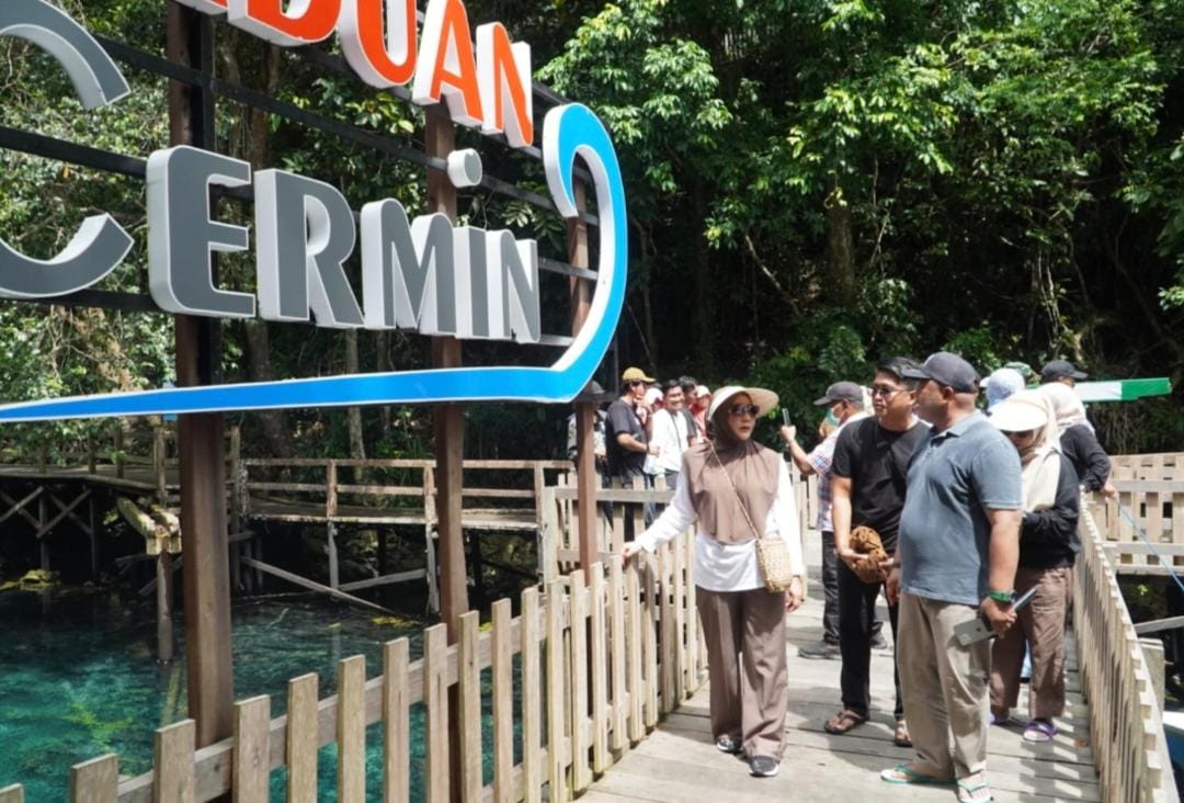 32f207a6 2756 4f84 9d73 a7c48448ef38