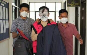 Lama Mangkir, Oknum ASN di Tanjung Redeb Resmi Ditahan Terkait Dugaan Korupsi 3 118dc3fa whatsapp image 2026 02 13 at 8.10.33 pm