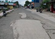 Bahayakan Pengendara, Jalan Mangga III Ditargetkan Segera Dilapisi Ulang 9 4ee73e05 img 20260219 wa0024