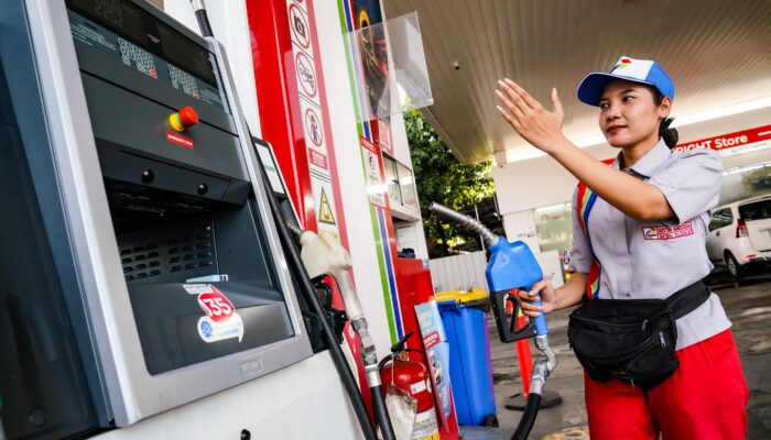 Kabar Stok BBM Menipis Beredar di Medsos, Pertamina: Persediaan Aman dan Terus Ditambah