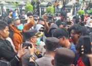 Anggaran Makan Minum Rp 12,46 Miliar Diprotes, Mahasiswa Geruduk DPRD Tarakan