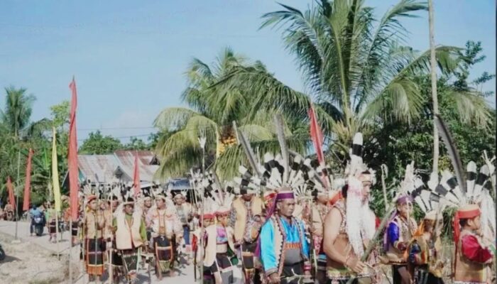 Festival Bekudung Betiung Meriahkan HUT ke-263 Kampung Tumbit Dayak, Gamalis Dorong Pelestarian Budaya Leluhur