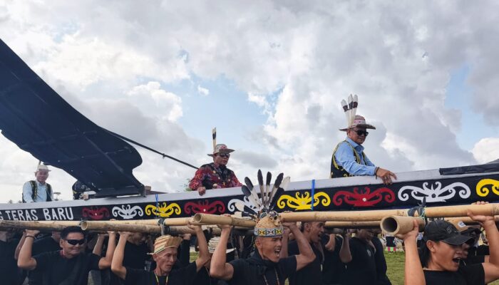 Festival Budaya Temengan Iwan Dayak Kenyah Lepo Tepu Resmi Dibuka, Satukan Komunitas dari Kaltara, Kaltim hingga Sarawak