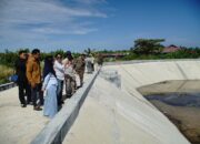 Bupati Tinjau Embung dan TPS di Maratua, Air Bersih dan Pengelolaan Sampah Jadi Prioritas