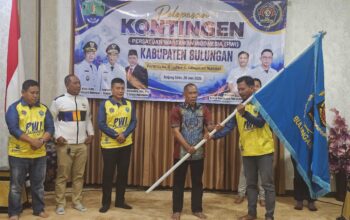 Lepas Kontingen PWI Bulungan ke Porwada II Kaltara, Syarwani Optimistis Ukir Prestasi