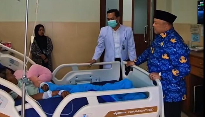 “Jangan Pikirkan Mesinnya, Pikirkan Ruangnya” Gamalis Beberkan Akar Masalah Layanan Cuci Darah Berau