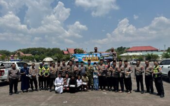 Serdik Sespimmen Polri ke-67 Edukasi Bahaya Karhutla di Berau, Bagikan 1.200 Paket Jumat Berkah 4 dbf82028 img 20260912 wa00251
