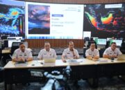 Wilayah Indonesia Hadapi Musim Hujan Lebih Lambat, Pemda Diminta Waspadai Kekeringan, Karhutla hingga Banjir
