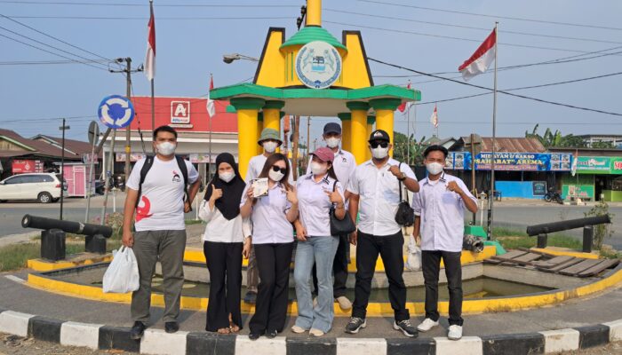 PSI Berau Bergerak di Tengah Kabut Asap, Ribuan Masker Dibagikan ke Warga