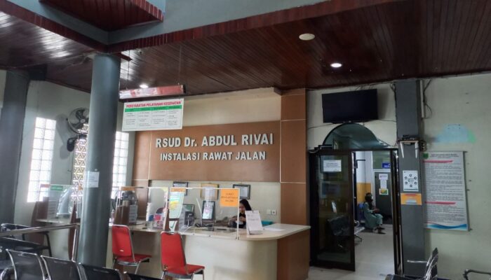 Pelayanan Lansia di RSUD Abdul Rivai Dipertanyakan, Warga Minta Klarifikasi Tertulis