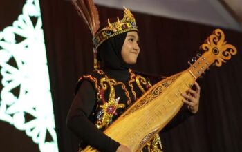 Karrap Fest 2026 Dorong Ekonomi Kreatif, Bupati Berau Ajak Masyarakat Dukung Talenta Lokal 3 82e49713 img 20261031 wa0046